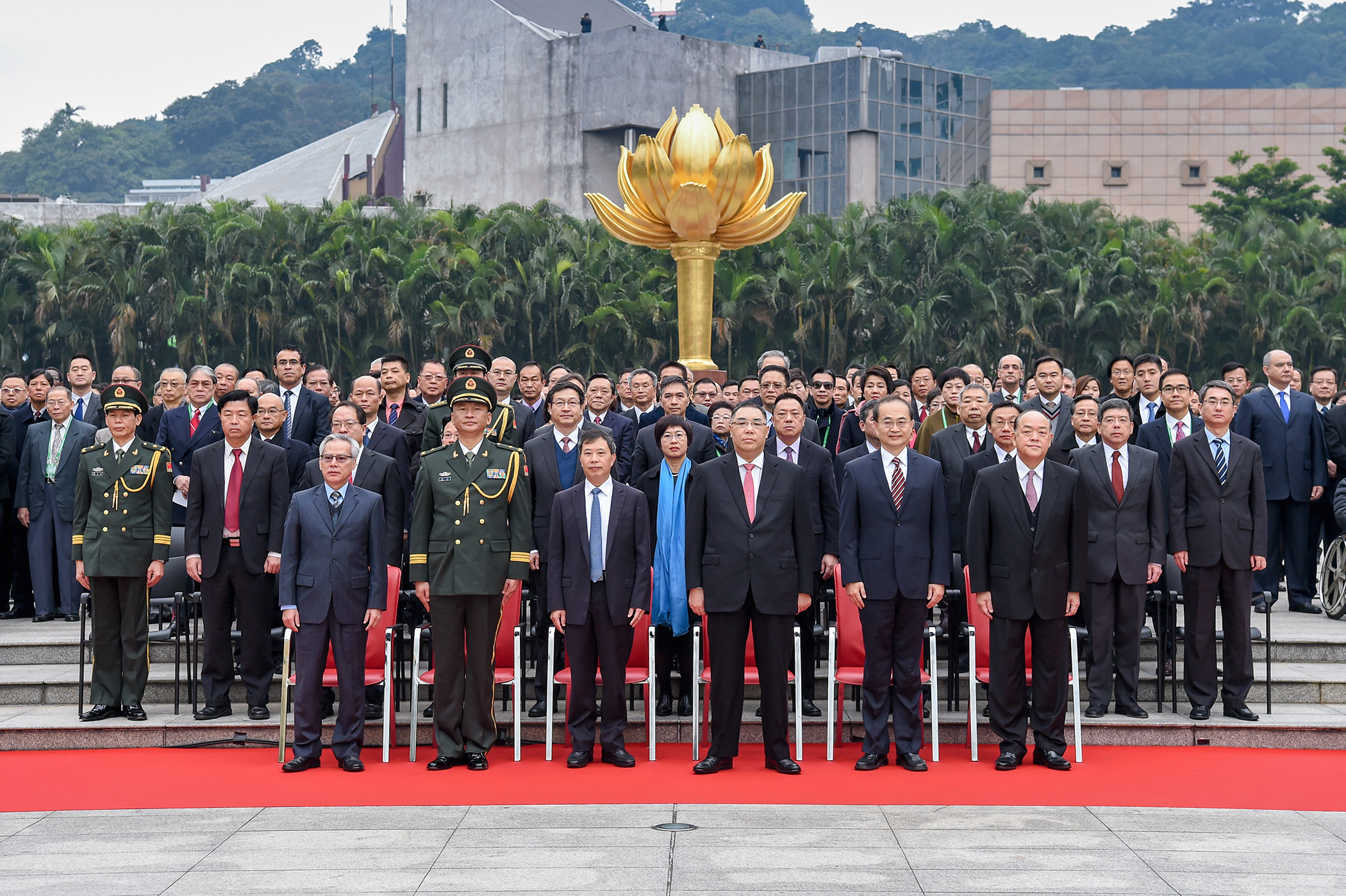 行政法务司司长陈海帆出席“庆祝中华人民共和国澳门特别行政区成立16 周年＂升旗仪式