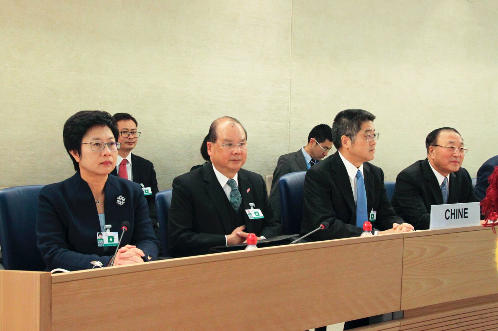 聯合國人權理事會普遍定期審議工作小組今日（日內瓦時間十一月六日）於瑞士日內瓦舉行會議，審議由中國提交的第三次報告，當中涵蓋香港特別行政區和澳門特別行政區的報告。行政法務司司長陳海帆（左一）以中國代表團副團長身分，率澳門特區政府代表出席會議