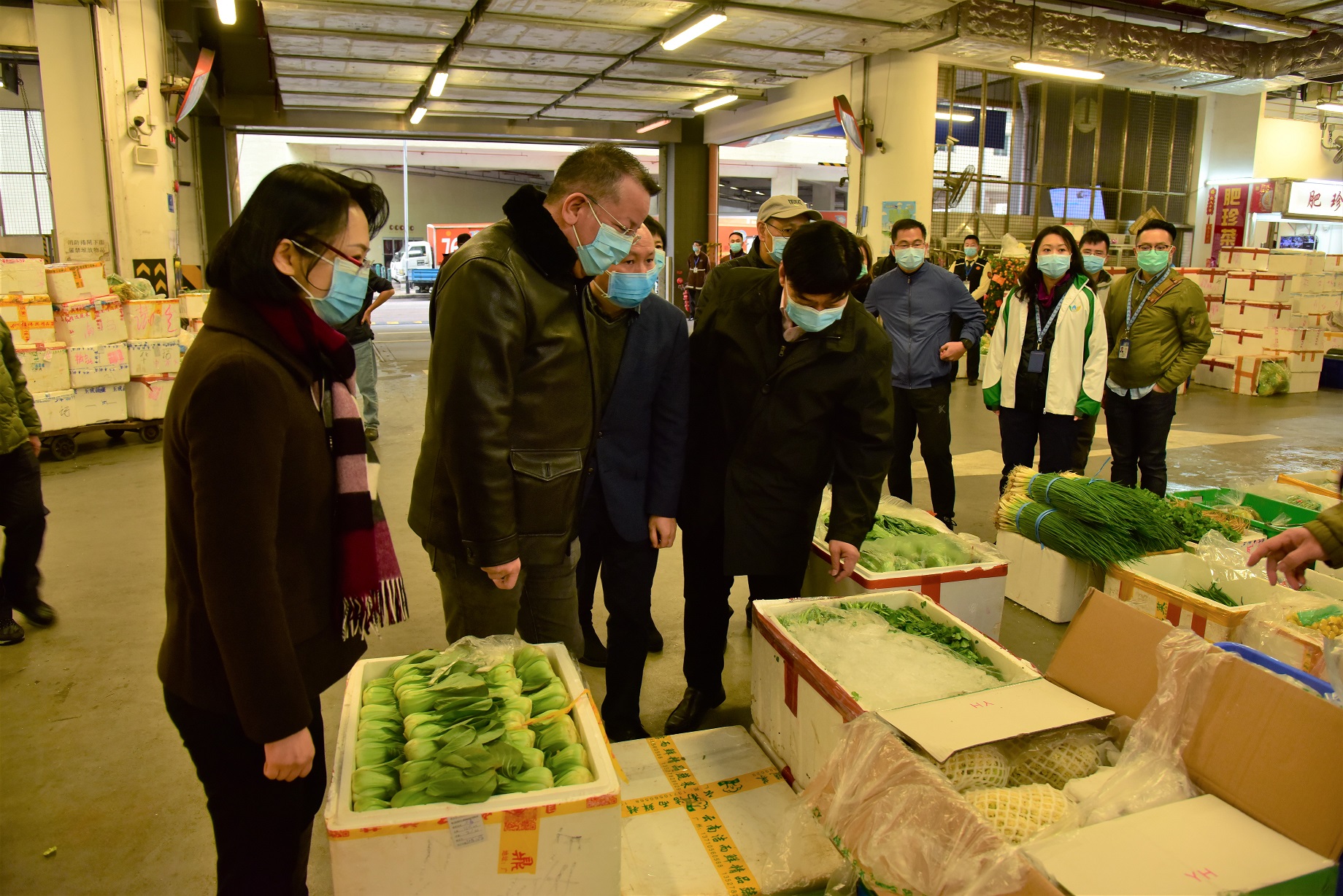 市政署人員到新批發市場了解鮮活食品供應情況 市政署人員到新批發市場了解鮮活食品供應情況