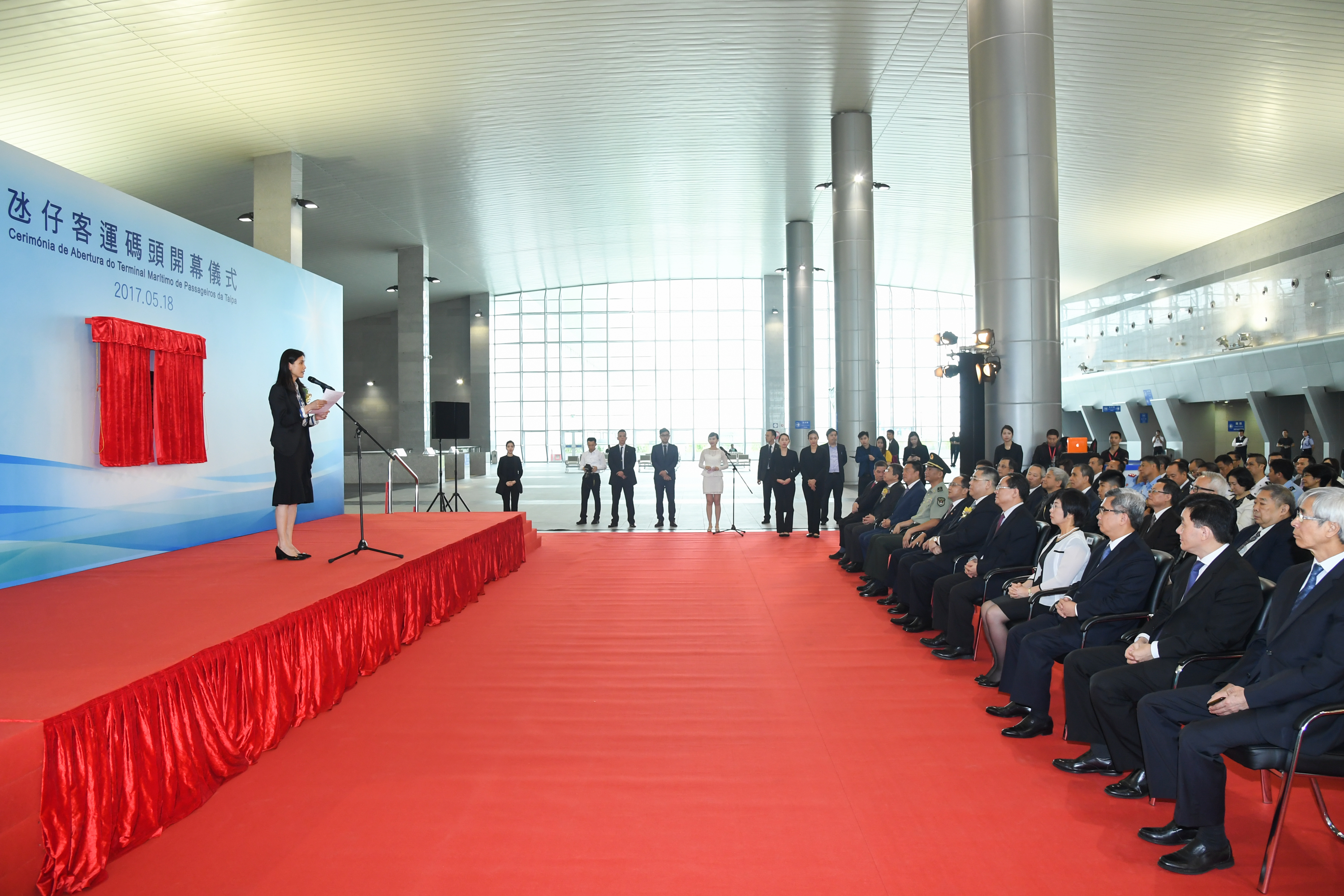 行政法务司司长陈海帆出席氹仔客运码头开幕仪式