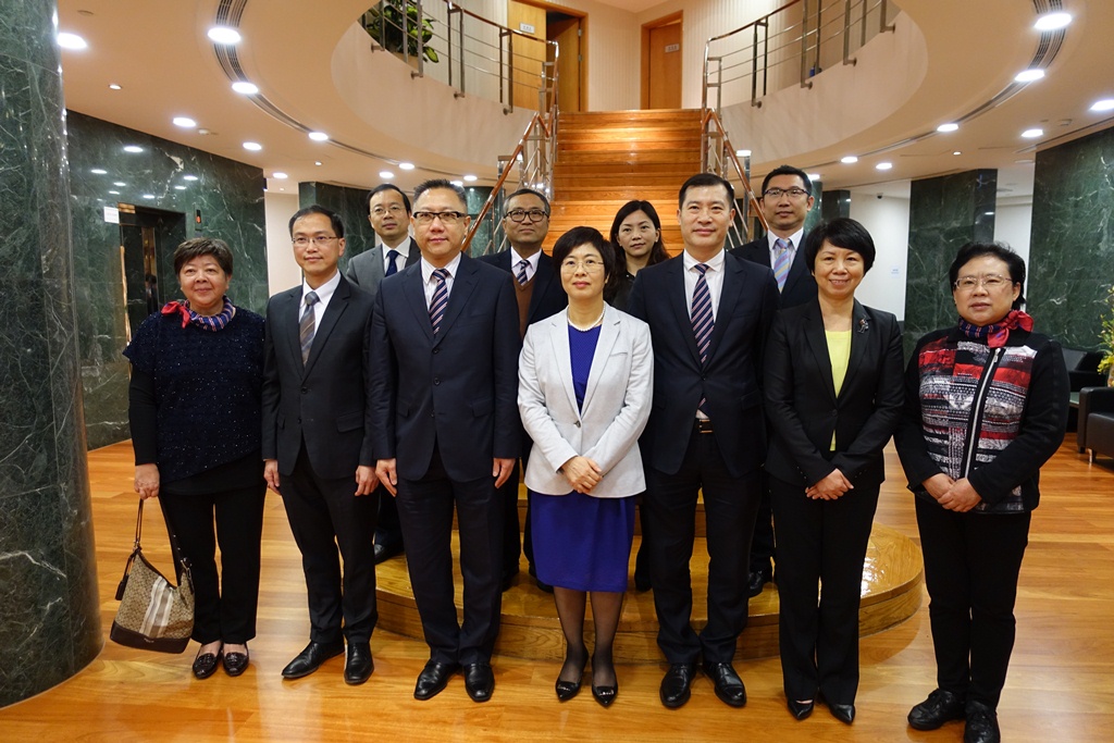 澳门公务专业人员协会一行拜会行政法务司司长陈海帆