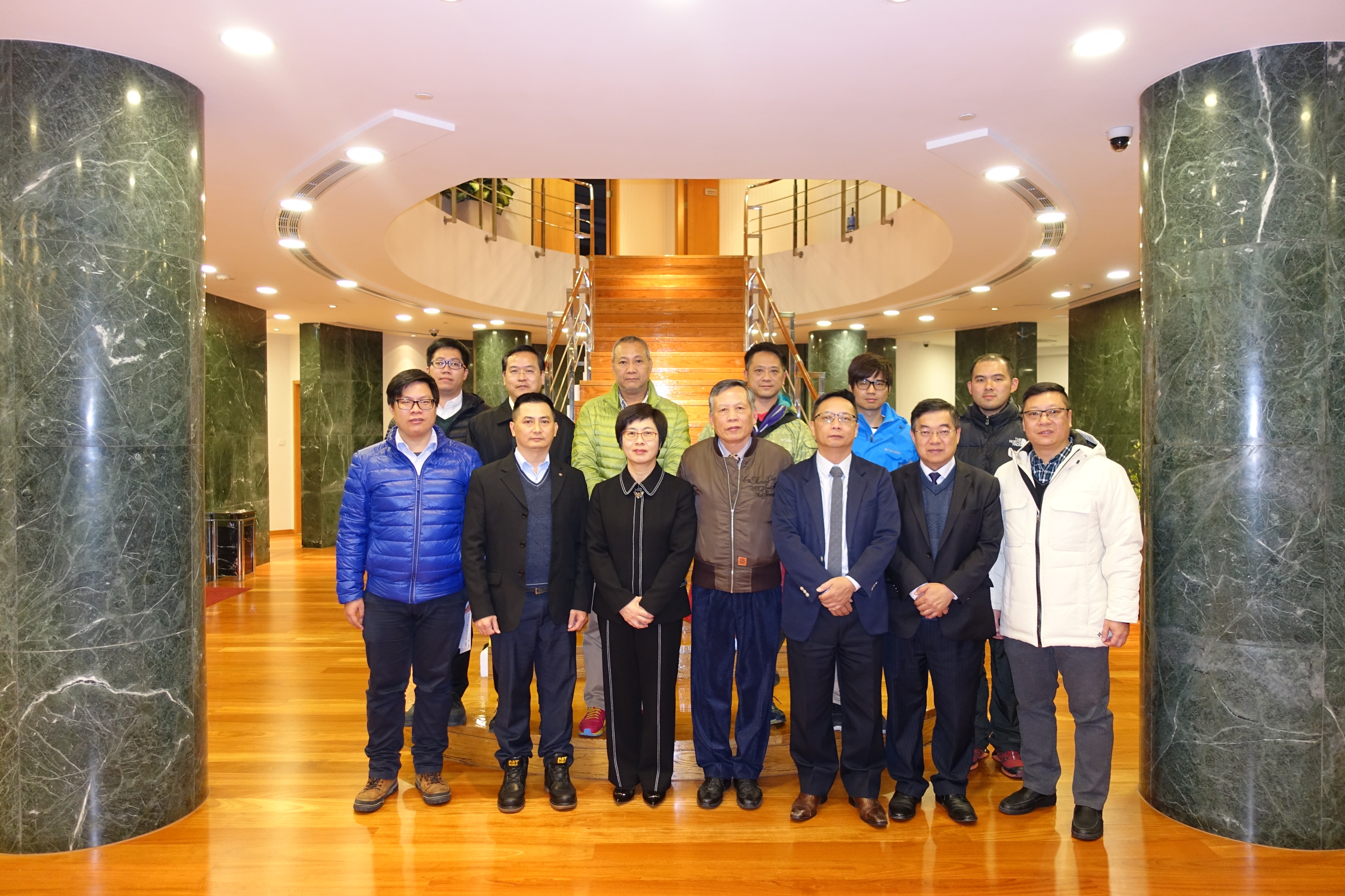 澳门基层公职人员协会代表拜访行政法务司司长陈海帆