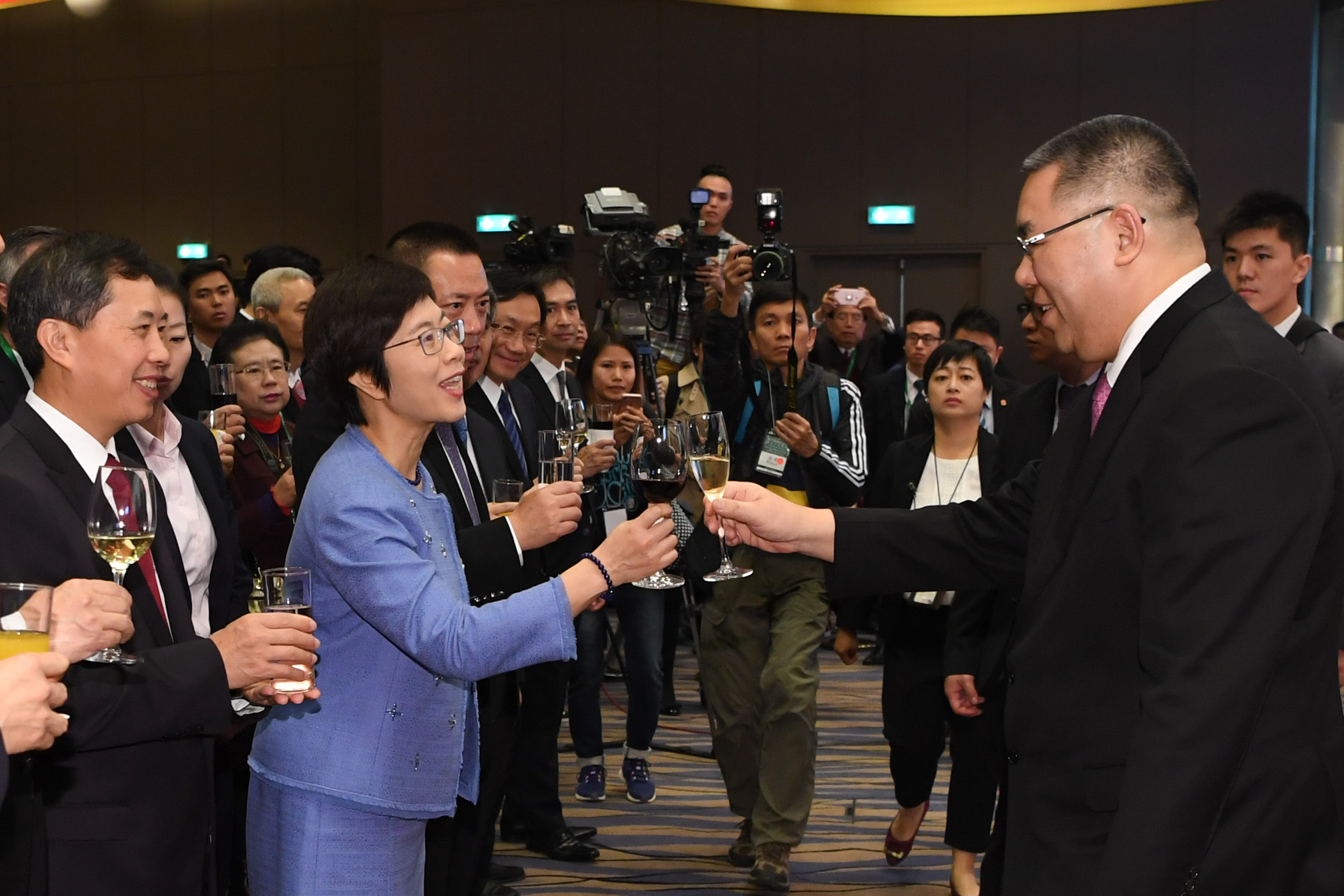 行政法务司司长陈海帆出席“庆祝中华人民共和国澳门特别行政区成立17周年”招待酒会