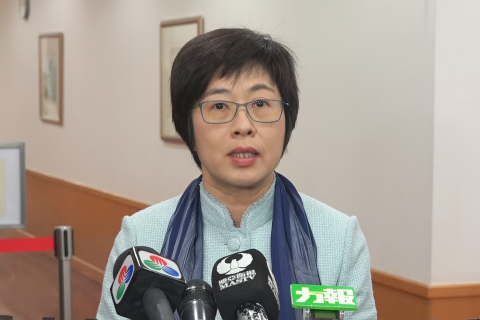 Secretária para a Administração e Justiça, Sónia Chan, fala à 
comunicação social, à margem da reunião da 2ª Comissão Permanente da 
Assembleia Legislativa
