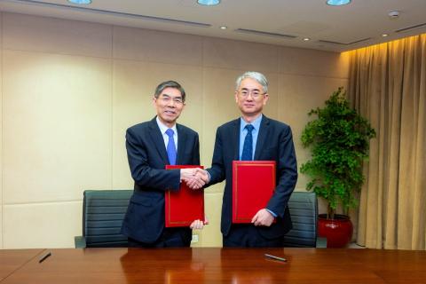 Macau e Administração Geral das Alfândegas da China assinam acordo de 
cooperação para reforçar cooperação na saúde animal e segurança 
alimentar
