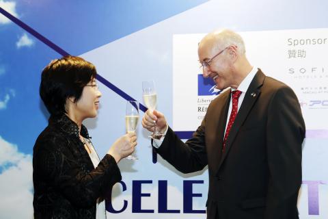 A Secretária para a Administração e Justiça, Sónia Chan, em 
representação do Chefe do Executivo, presente na recepção no âmbito das 
comemorações do Dia Nacional da França
