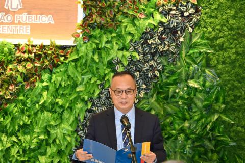 Apresentação pelo Reitor da Universidade de Macau Song Yonghua

