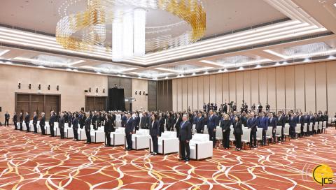 中華人民共和國澳門特別行政區公共部門及實體領導人員宣誓儀式在中國與葡語國家商貿合作服務平台綜合體舉行。
