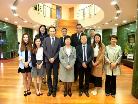 陳海帆司長(前排左四)與青年團體代表合照。
