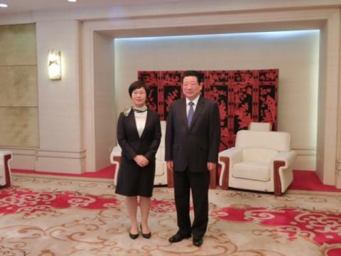 Chen Zhimin, Vice-Ministro o Ministério da Segurança Pública da RPC 
recebeu a Secretária para a Administração e Justiça, Sónia Chan Hoi Fan
