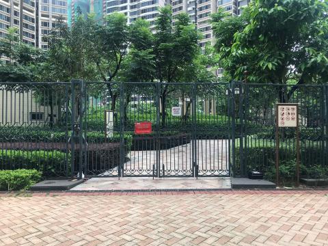具门闸或主要出入口之绿化设施若因台风关闭将设置告示牌
