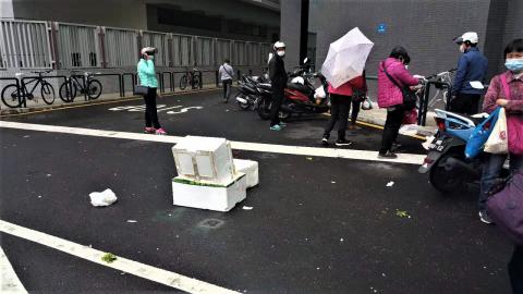 不法擺賣行為破壞環境衛生
