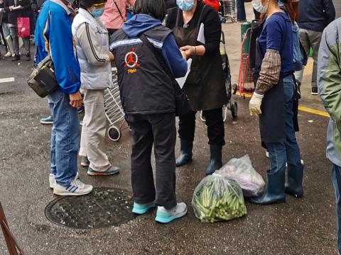 不法擺賣行為對食用安全構成風險
