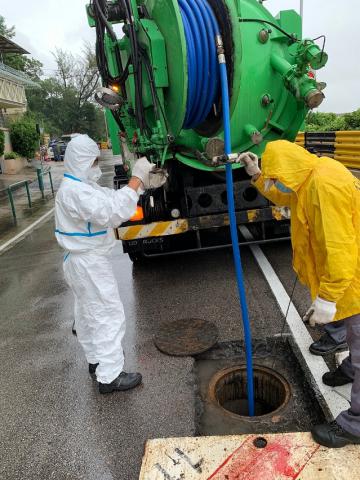 調派泵車疏通下水道
