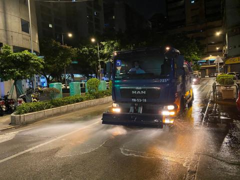 水車清洗公共街道
