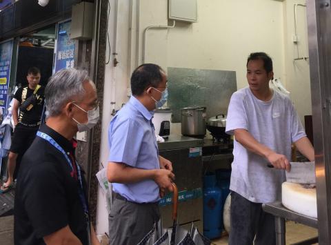 有商户表示是次雨势大但排水快，认为新泵站有一定成效。
