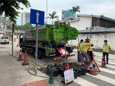 市政署加强疏通渠道应对不稳天气
