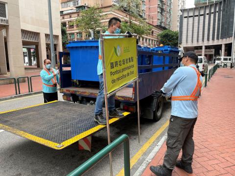 有需要時設置臨時垃圾收集點 方便市民棄置垃圾
