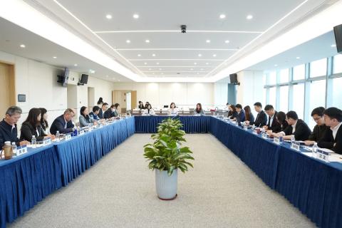 澳门特区政府法务局、横琴粤澳深度合作区法务局和珠海市司法局举行首次联席会议。
