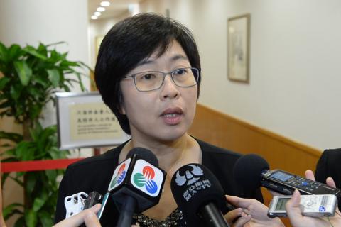Secretária para a Administração e Justiça, Sónia Chan, fala à 
comunicação social
